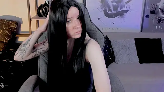 Snapshot of LexiWenford chatting on October 14, 2:34 am LexiWenford online show from October 14, 2:34 am