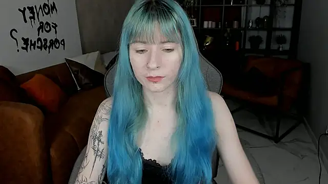 Snapshot of LexiWenford chatting on October 22, 3:07 am LexiWenford online show from October 22, 3:07 am