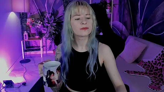 Snapshot of LexiWenford chatting on November 20, 3:07 am LexiWenford online show from November 20, 3:07 am