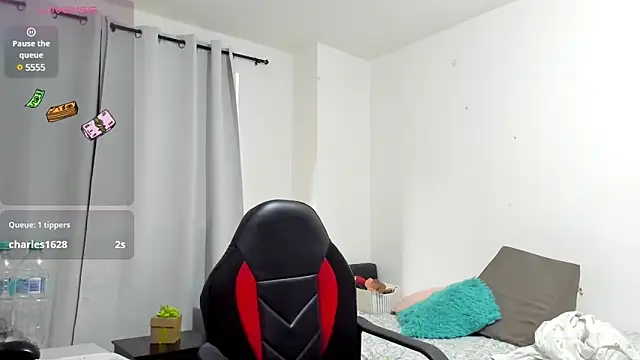 Sanddi milff online show from March 18, 9:32 pm