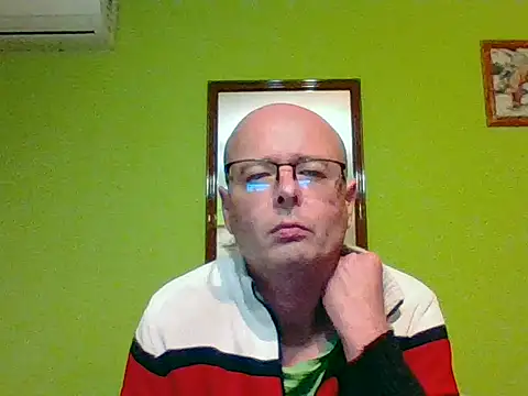 Snapshot of Tiger202441 chatting on September 30, 9:53 pm Tiger202441 online show from September 30, 9:53 pm