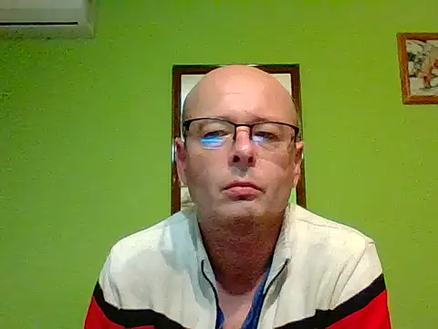 Snapshot of Tiger202441 chatting on October 17, 8:44 pm Tiger202441 online show from October 17, 8:44 pm