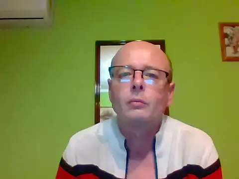 Snapshot of Tiger202441 chatting on October 22, 9:14 pm Tiger202441 online show from October 22, 9:14 pm