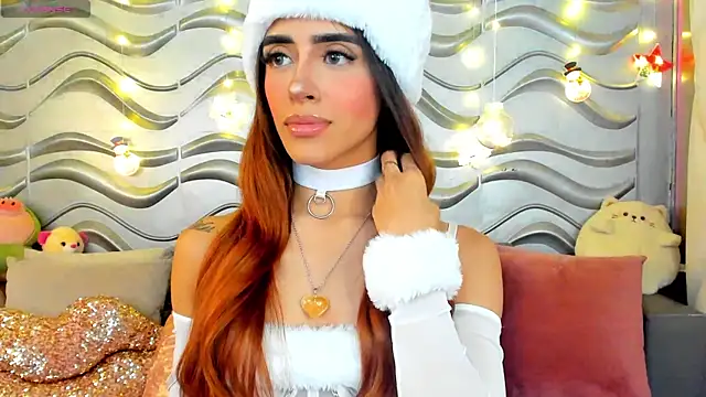 StormiRusso online show from December 15, 12:51 am