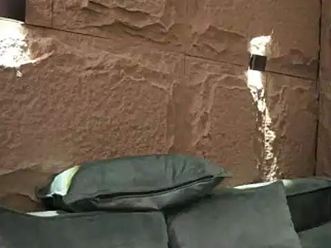 Snapshot of DannSaenz chatting on February 28, 5:15 pm DannSaenz online show from February 28, 5:15 pm