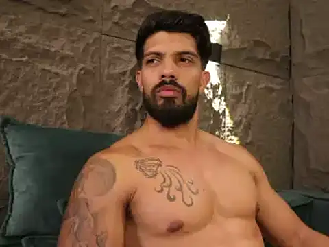 Snapshot of DannSaenz chatting on March 13, 1:21 am DannSaenz online show from March 13, 1:21 am