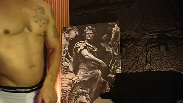 Snapshot of DannSaenz chatting on September 24, 11:02 am DannSaenz online show from September 24, 11:02 am