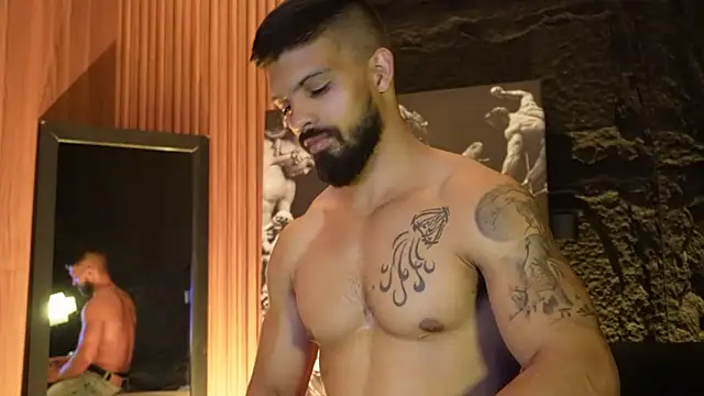 Snapshot of DannSaenz chatting on September 26, 2:04 am DannSaenz online show from September 26, 2:04 am