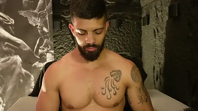 Snapshot of DannSaenz chatting on September 27, 2:16 am DannSaenz online show from September 27, 2:16 am