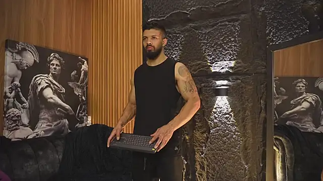 Snapshot of DannSaenz chatting on October 23, 1:21 pm DannSaenz online show from October 23, 1:21 pm