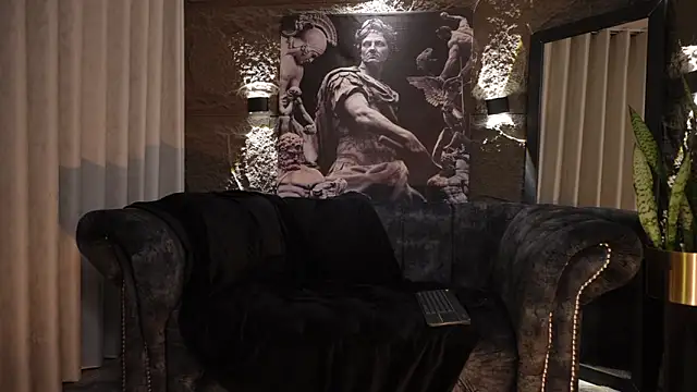 Snapshot of DannSaenz chatting on November 28, 11:13 am DannSaenz online show from November 28, 11:13 am