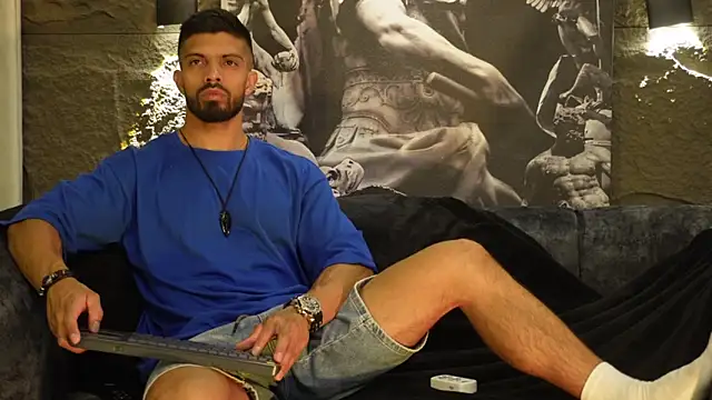 Snapshot of DannSaenz chatting on November 29, 9:18 pm DannSaenz online show from November 29, 9:18 pm