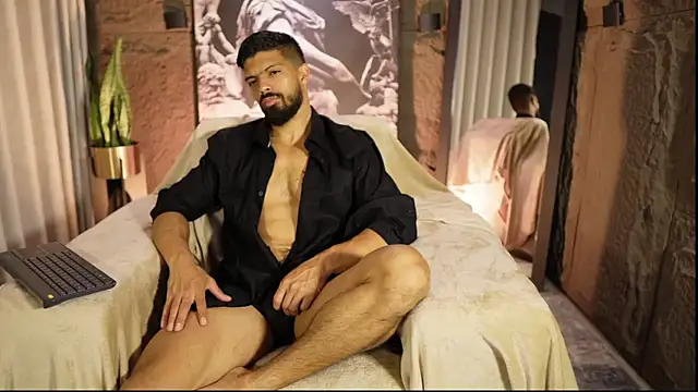 Snapshot of DannSaenz chatting on February 28, 11:55 am DannSaenz online show from February 28, 11:55 am