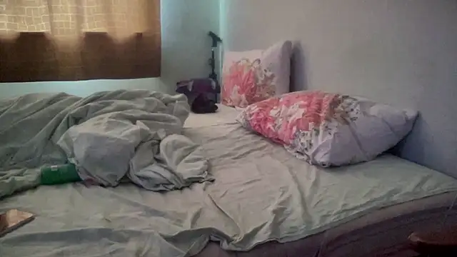 Snapshot of Diamond_Tyler chatting on June 16, 5:32 am Diamond Tyler online show from June 16, 5:32 am