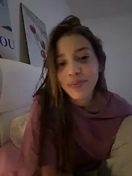 Snapshot of DanielaSaenz0 chatting on September 20, 4:24 am DanielaSaenz0 online show from September 20, 4:24 am