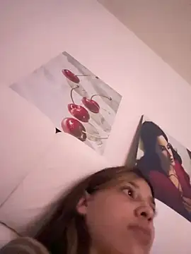 Snapshot of DanielaSaenz0 chatting on December 20, 3:24 am DanielaSaenz0 online show from December 20, 3:24 am