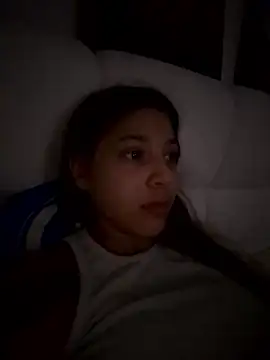 Snapshot of DanielaSaenz0 chatting on January 12, 1:22 am DanielaSaenz0 online show from January 12, 1:22 am