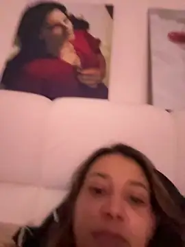 Snapshot of DanielaSaenz0 chatting on February 25, 4:00 am DanielaSaenz0 online show from February 25, 4:00 am