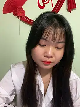 Maeve2k5 online show from March 18, 1:32 am