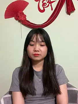 Maeve2k5 online show from March 21, 1:45 pm