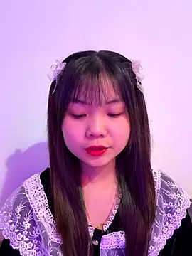 Maeve2k5 online show from November 4, 1:05 am