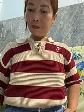 Linaannn online show from February 2, 12:20 am