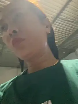 Snapshot of Linaannn chatting on July 21, 11:56 am Linaannn online show from July 21, 11:56 am