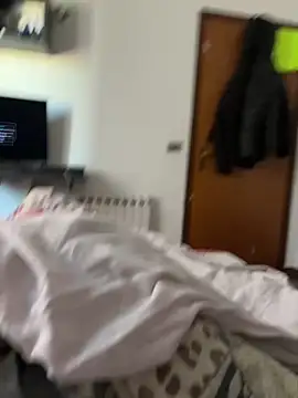 Lilyassjdhz online show from April 23, 1:46 pm