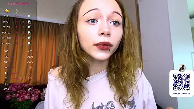  SofiaBrown online show from May 2, 11:15 am