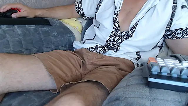 MrStraightDik online show from July 16, 11:05 am