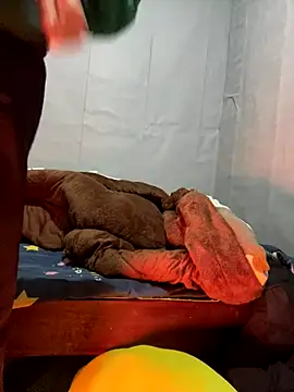 Snapshot of Anges893 chatting on December 3, 5:31 am Anges893 online show from December 3, 5:31 am