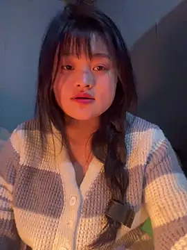 Snapshot of Anges893 chatting on December 8, 9:13 am Anges893 online show from December 8, 9:13 am