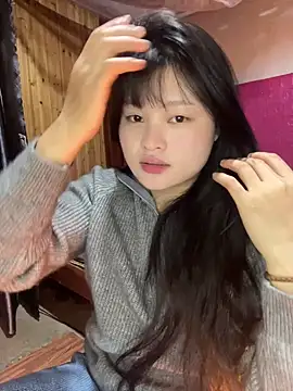 Snapshot of Anges893 chatting on December 11, 2:41 am Anges893 online show from December 11, 2:41 am