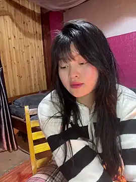 Snapshot of Anges893 chatting on December 12, 7:41 am Anges893 online show from December 12, 7:41 am