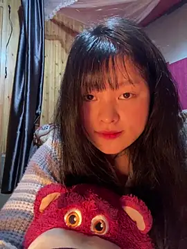 Snapshot of Anges893 chatting on December 15, 2:41 am Anges893 online show from December 15, 2:41 am