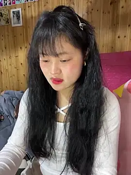 Snapshot of Anges893 chatting on March 17, 1:39 pm Anges893 online show from March 17, 1:39 pm