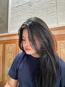 Snapshot of Anges893 chatting on October 18, 1:52 am Anges893 online show from October 18, 1:52 am