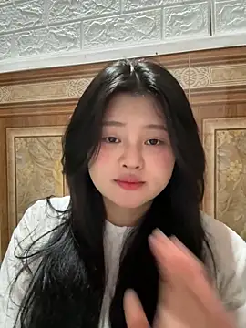 Snapshot of Anges893 chatting on November 1, 2:24 am Anges893 online show from November 1, 2:24 am