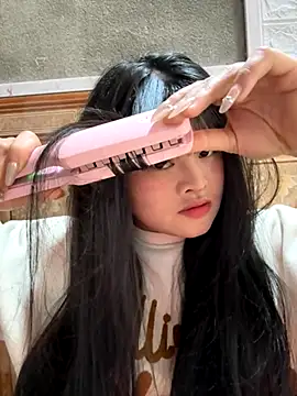 Snapshot of Anges893 chatting on December 1, 3:22 am Anges893 online show from December 1, 3:22 am