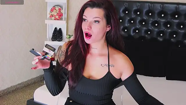 Snapshot of Allisonn223 chatting on November 28, 2:42 pm Allisonn223 online show from November 28, 2:42 pm