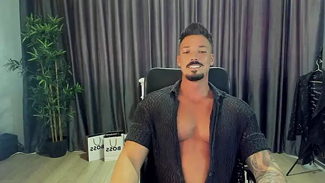 HaydenSpearss online show from July 3, 1:17 pm