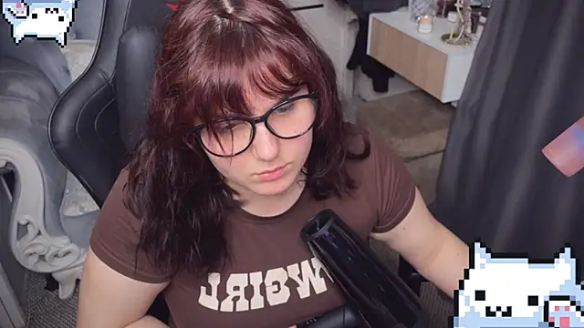 Snapshot of Diasporaaa chatting on February 25, 7:03 pm Diasporaaa online show from February 25, 7:03 pm