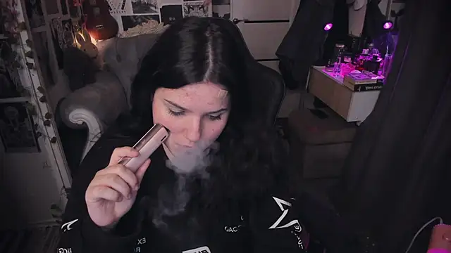 Snapshot of Diasporaaa chatting on October 31, 6:58 am Diasporaaa online show from October 31, 6:58 am