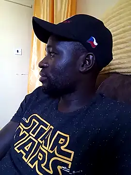 Snapshot of ClinDi chatting on December 12, 1:06 pm ClinDi online show from December 12, 1:06 pm