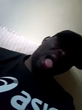 Snapshot of ClinDi chatting on December 26, 4:10 am ClinDi online show from December 26, 4:10 am