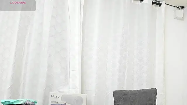 Snapshot of Joao_Batista_Oficial chatting on December 14, 1:28 am Joao Batista Oficial online show from December 14, 1:28 am