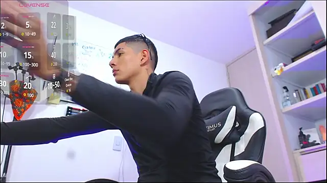 Valerio 20 online show from April 20, 11:39 pm