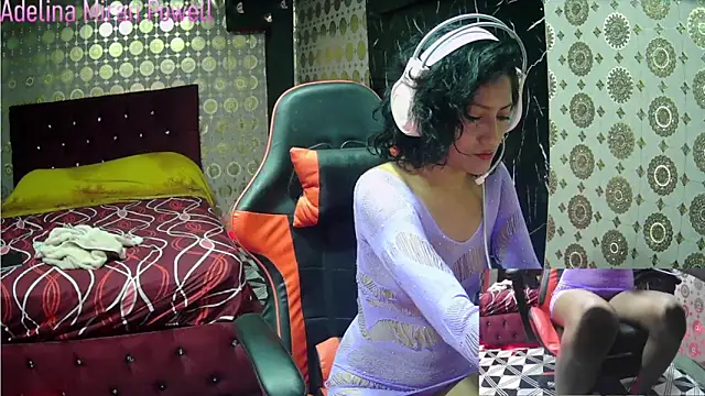 Snapshot of AdelinaMiran90 chatting on December 15, 2:52 am AdelinaMiran90 online show from December 15, 2:52 am