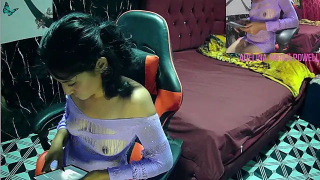 Snapshot of AdelinaMiran90 chatting on January 19, 3:29 am AdelinaMiran90 online show from January 19, 3:29 am