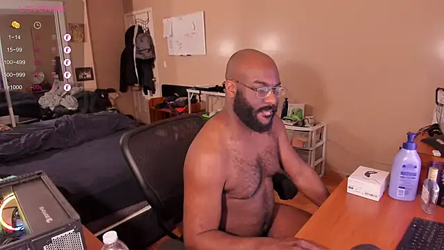 Snapshot of MrChuckDailyXXX chatting on February 17, 5:36 am MrChuckDailyXXX online show from February 17, 5:36 am